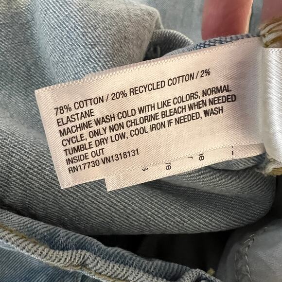 NWT Universal Thread High Rise Flare Jeans Women's 12 Regular Light Wash - Picture 9 of 11